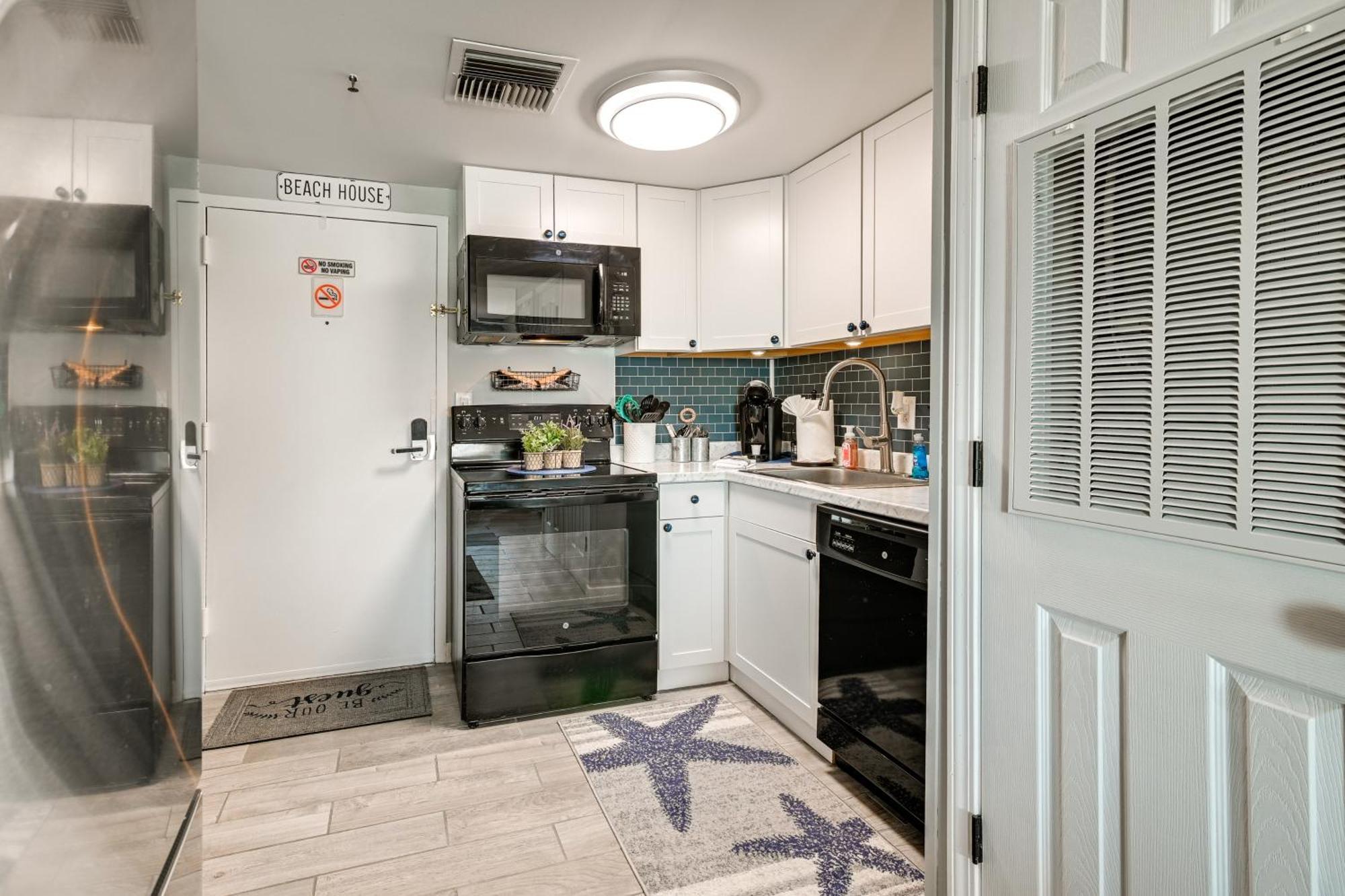 Renovated Oceanfront Resort Condo With Balcony Myrtle Beach Bagian luar foto
